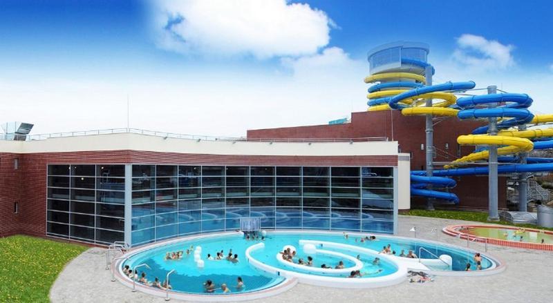 Napfeny Apartman Seghedin Exterior foto